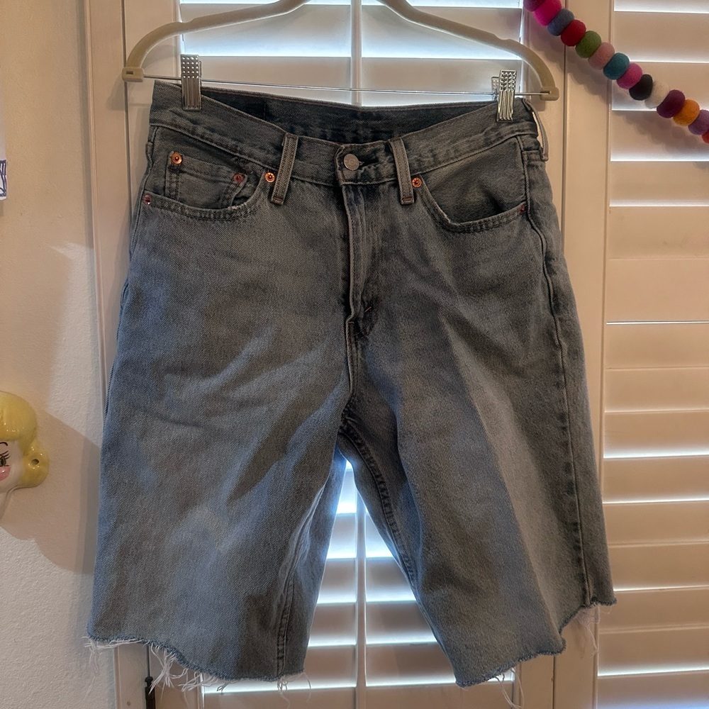 Levi’s cut off denim shorts